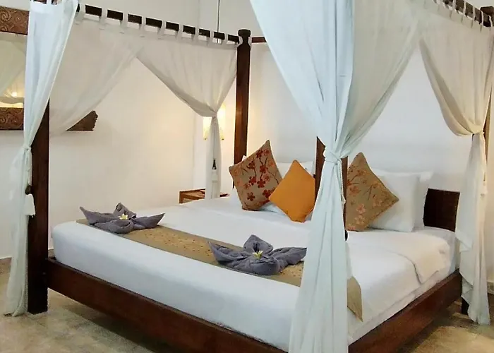 Villa Monti - Legian - - Lovely 2 Bedroom - Great Location !