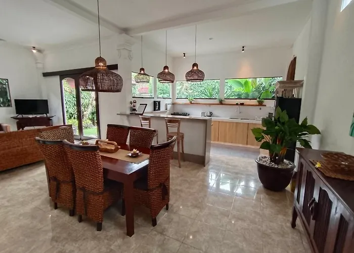 Monti - Legian - - Lovely 2 Bedroom - Great Location !