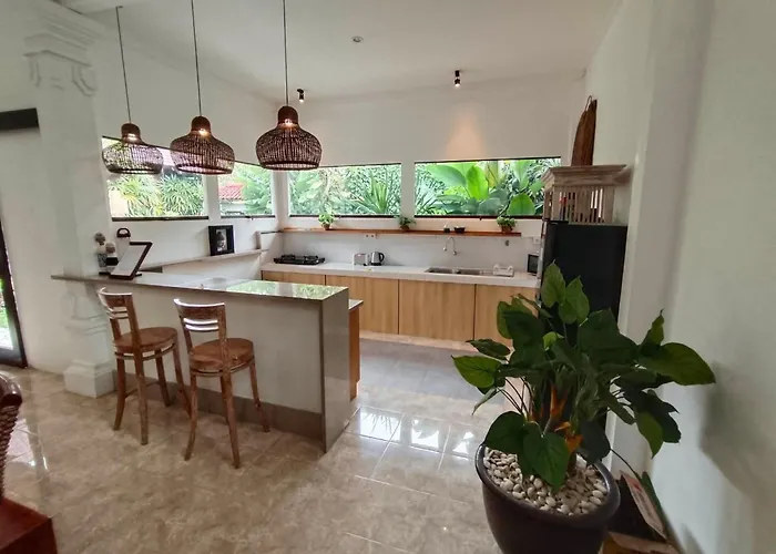 Monti - Legian - - Lovely 2 Bedroom - Great Location !